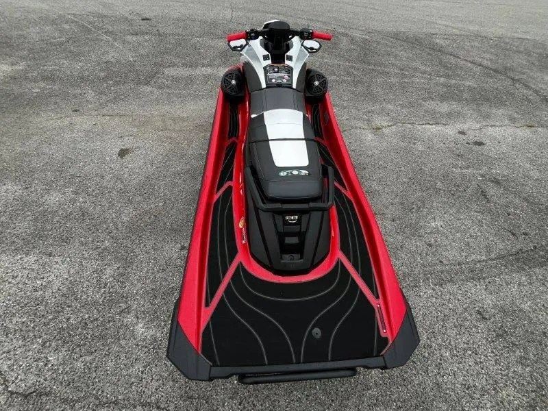 Slide: The Image of Yamaha Waverunner GP HO w/ Audio 2025 - 17