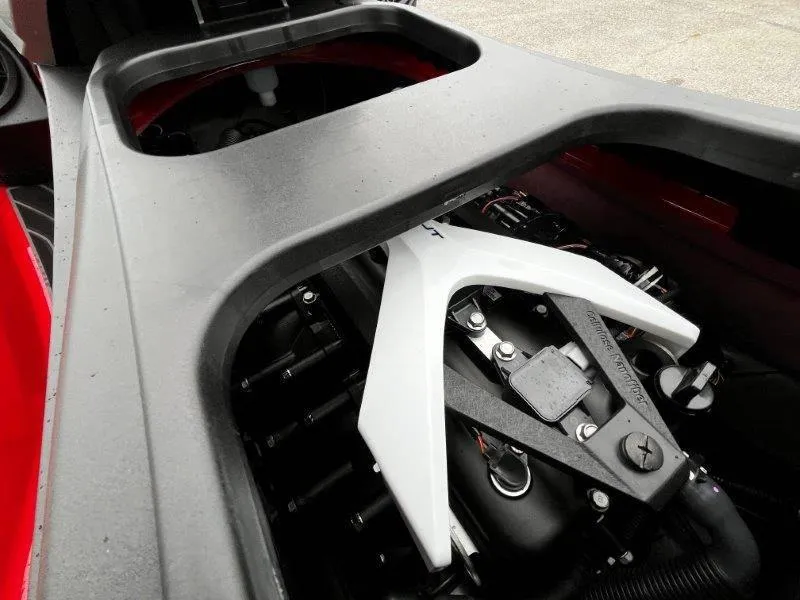 Slide: The Image of Yamaha Waverunner GP HO w/ Audio 2025 - 36