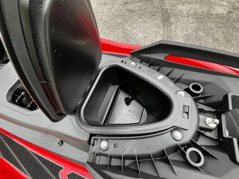 Slide: The Image of Yamaha Waverunner GP HO w/ Audio 2025 - 45