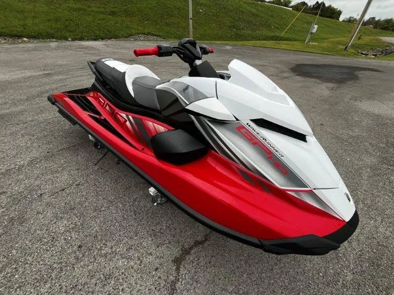 Slide: The Image of Yamaha Waverunner GP HO w/ Audio 2025 - 7