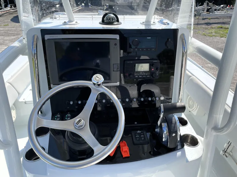 Slide: The Image of Contender 25 Bay 2015 - 50