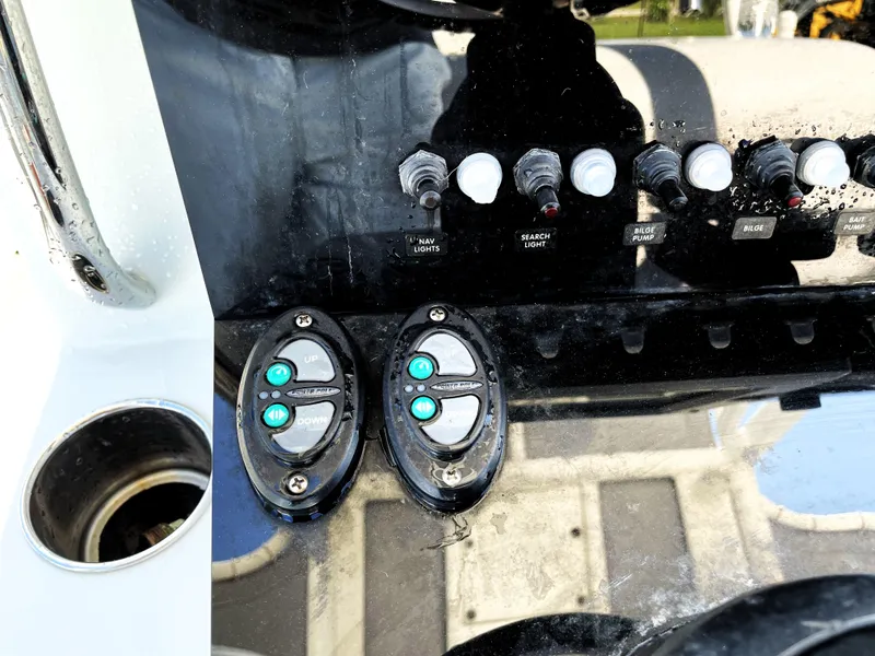 Slide: The Image of Contender 25 Bay 2015 - 54