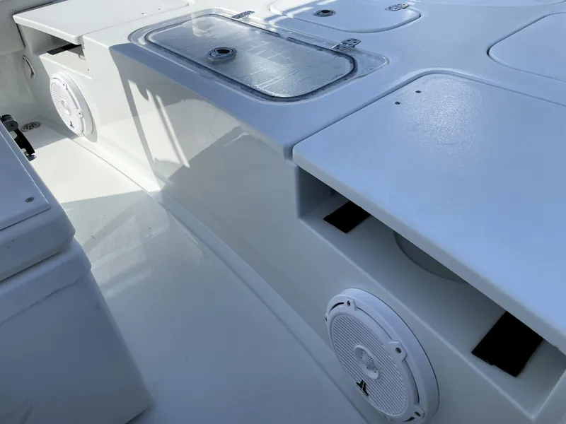 Slide: The Image of Contender 25 Bay 2015 - 66