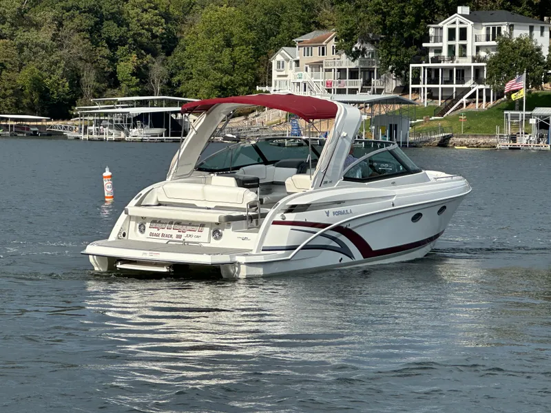 Slide: The Image of Formula 330 Crossover Bowrider 2016 - 72