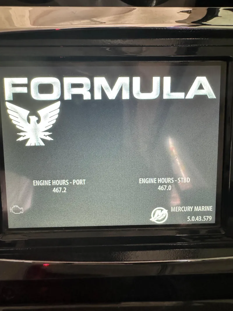 Slide: The Image of Formula 330 Crossover Bowrider 2016 - 79