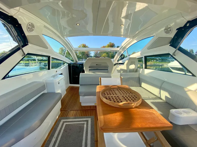 Slide: The Image of Beneteau Gran Turismo 40 2020 - 17