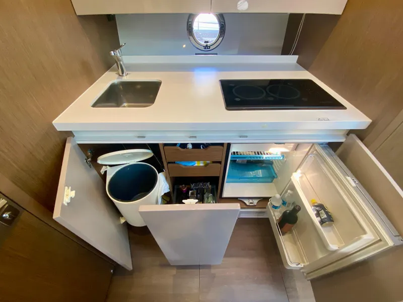 Slide: The Image of Beneteau Gran Turismo 40 2020 - 32