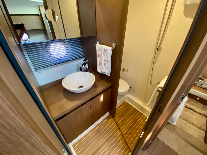 Slide: The Image of Beneteau Gran Turismo 40 2020 - 36