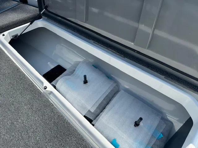 Slide: The Image of Trolling motor on iKon VLX21 boat, 2025 model, featuring Lowrance Ghost technology. - 22