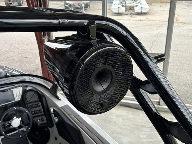 Slide: The Image of Supreme S220 2025 - 12