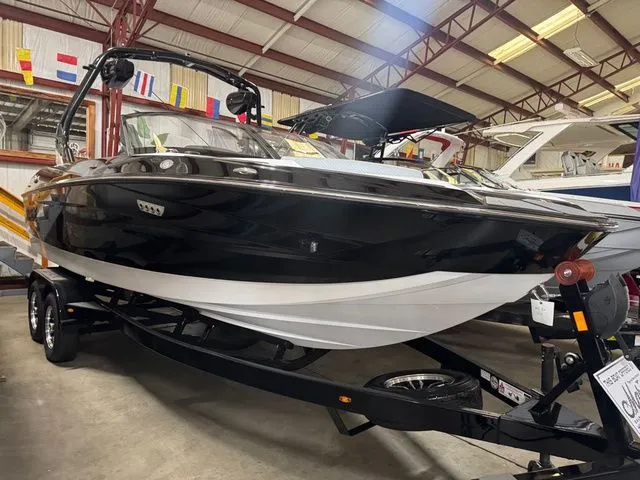 Slide: The Image of Supreme S220 2025 - 3