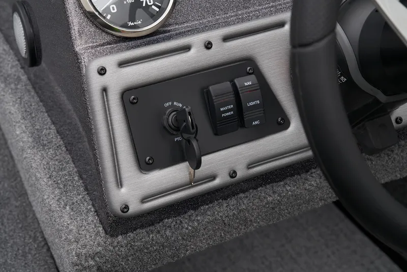 Slide: The Image of Ranger VS1682SC Reata 2024 - 36