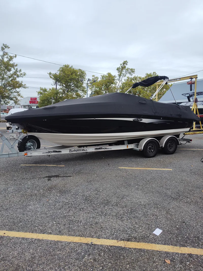 Slide: The Image of Sea Ray 240 Sundeck 2014 - 12