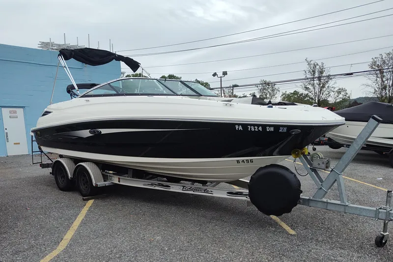 Slide: The Image of Sea Ray 240 Sundeck 2014 - 2