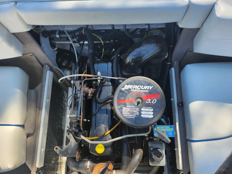 Slide: The Image of Bayliner 195 Classic 2004 - 24