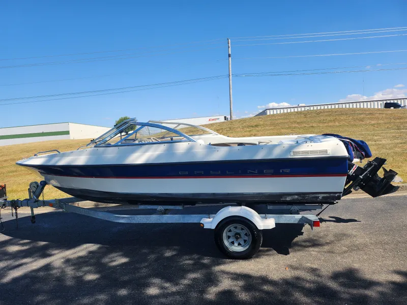 Slide: The Image of Bayliner 195 Classic 2004 - 4