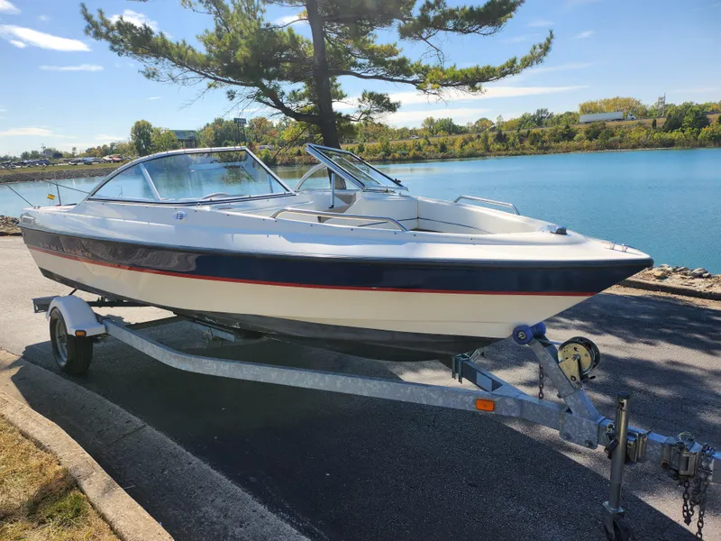 Slide: The Image of Bayliner 195 Classic 2004 - 8