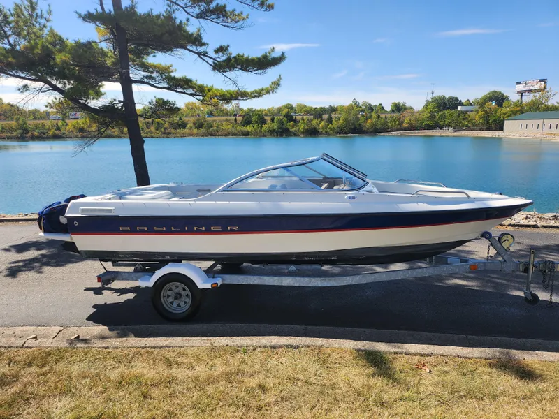 Slide: The Image of Bayliner 195 Classic 2004 - 9
