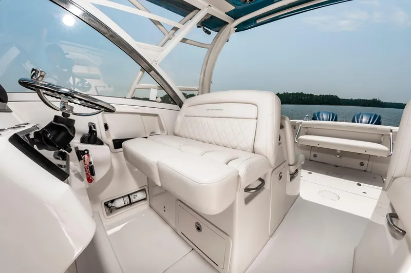 Slide: The Image of Grady-White Freedom 325 2022 - 28