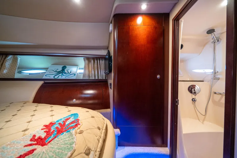 Slide: The Image of Luxurious 2006 Sea Ray 58 Sedan Bridge cabin with ensuite bathroom. - 45