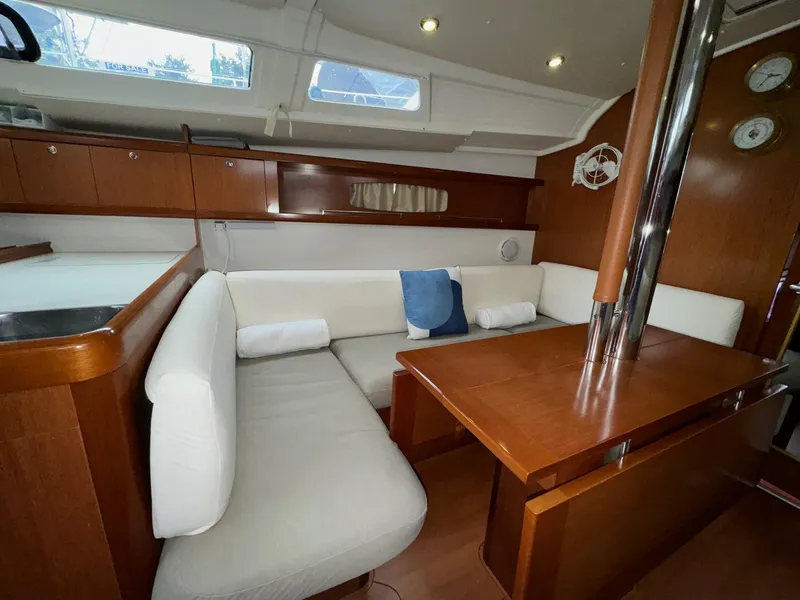 Slide: The Image of Beneteau Oceanis 37 2008 - 54