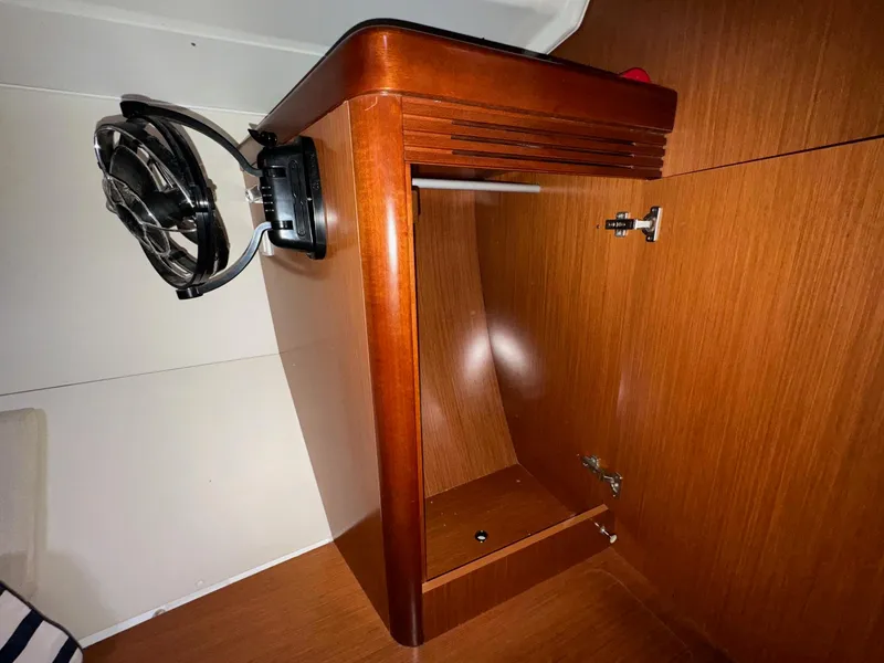 Slide: The Image of Beneteau Oceanis 37 2008 - 58