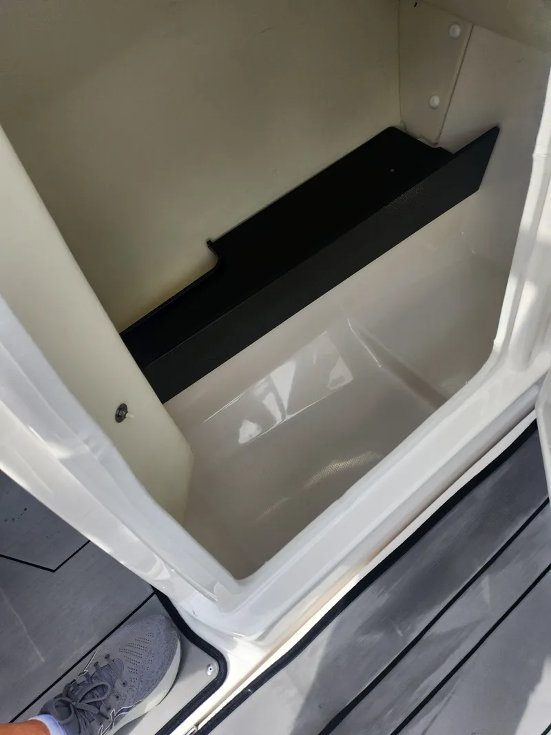 Slide: The Image of Yamaha 242X E-Series 2019 - 13