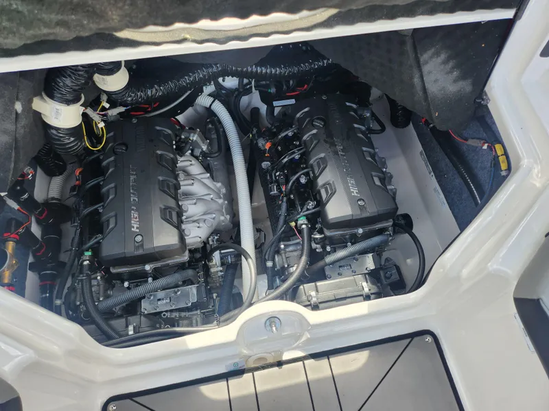 Slide: The Image of Yamaha 242X E-Series 2019 - 22