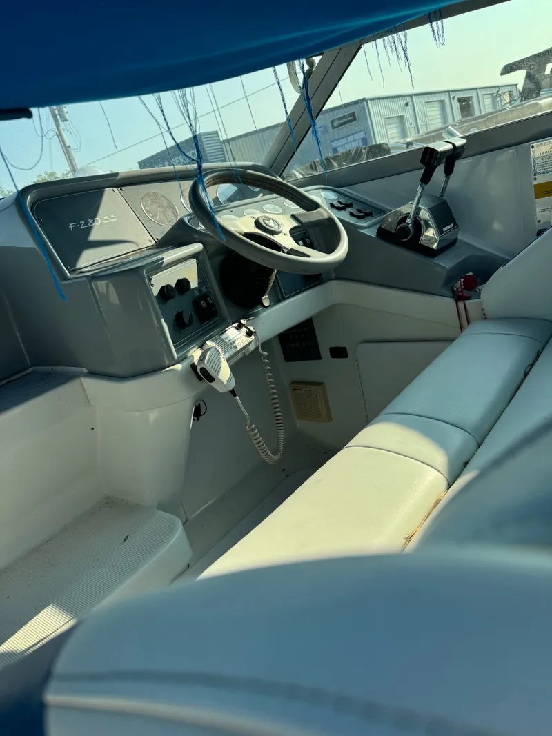 Slide: The Image of Formula 280SS Sun Sport 1997 - 6