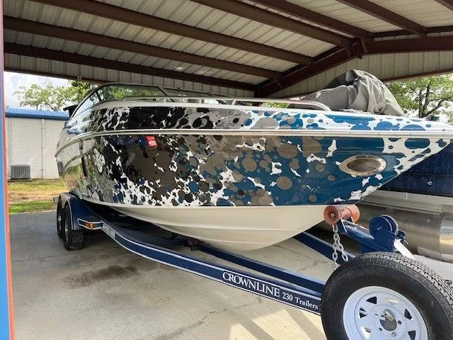 Slide: The Image of Crownline Boats 240 Br 2004 - 14