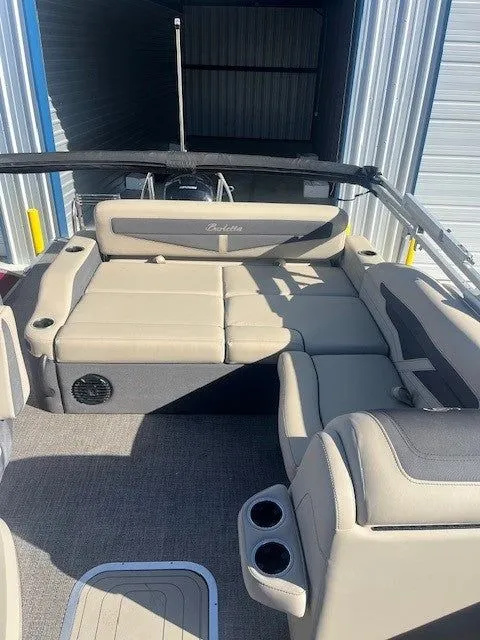 Slide: The Image of Barletta Cabrio 24U 2023 - 9