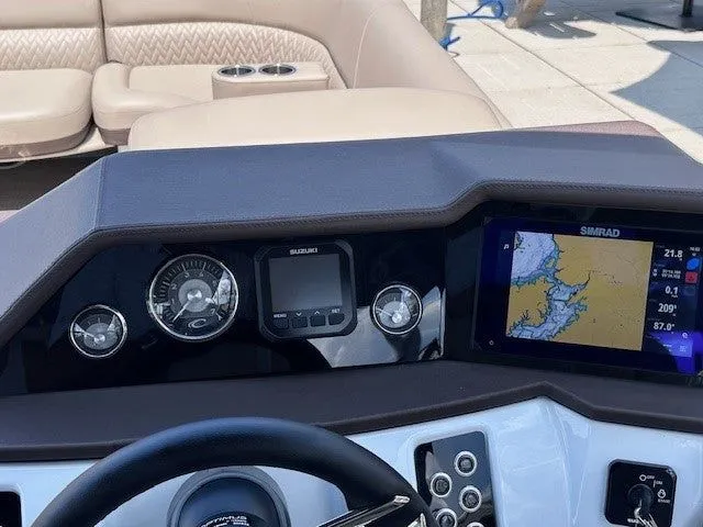 Slide: The Image of Crest Caribbean Platinum 230 SLRC 2024 - 12