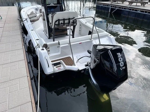 Slide: The Image of Tidewater 232 SS 2025 - 10