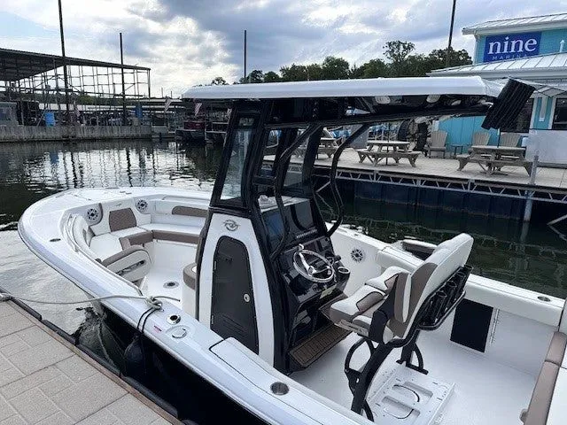 Slide: The Image of Tidewater 232 SS 2025 - 12