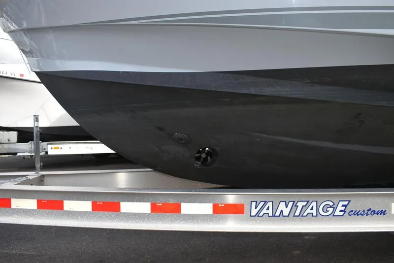 Slide: The Image of Steiger Craft 31 Miami 2023 - 117