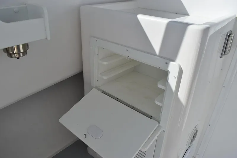 Slide: The Image of Steiger Craft 31 Miami 2023 - 67