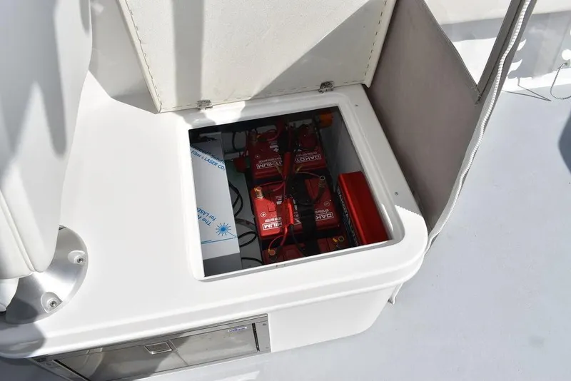 Slide: The Image of Steiger Craft 31 Miami 2023 - 73