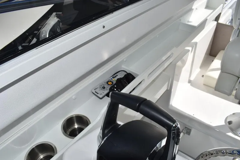 Slide: The Image of Steiger Craft 31 Miami 2023 - 78