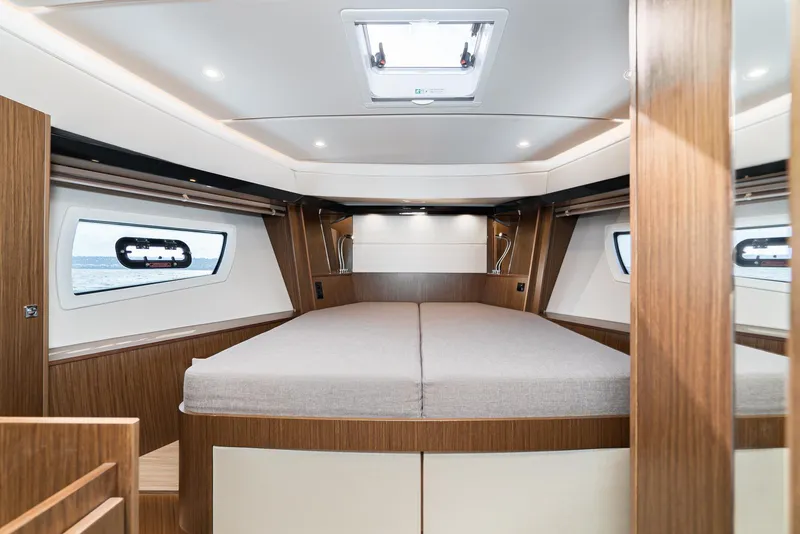 Slide: The Image of Bavaria Virtess 420 Fly 2025 - 62