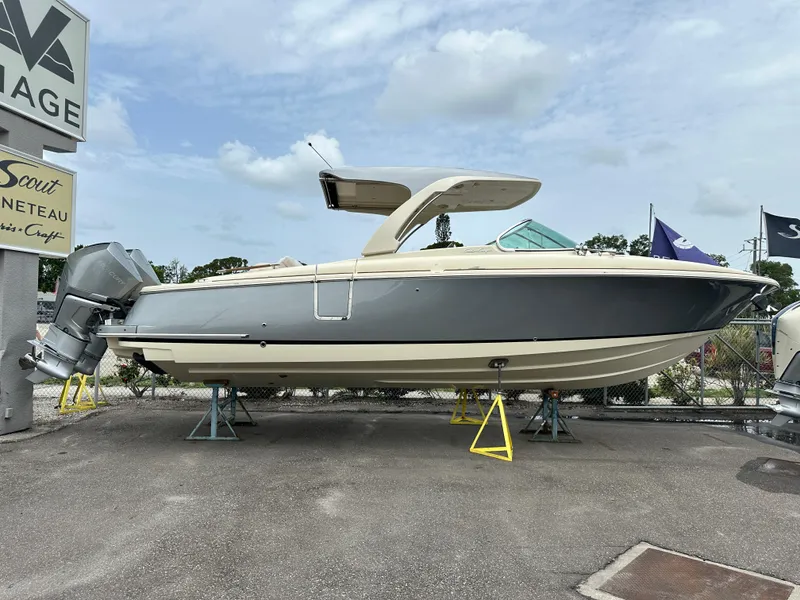 Slide: The Image of Chris-Craft Launch 31 GT 2025 - 0