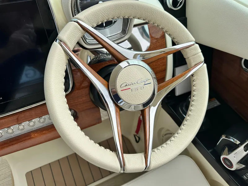 Slide: The Image of Chris-Craft Launch 31 GT 2025 - 21