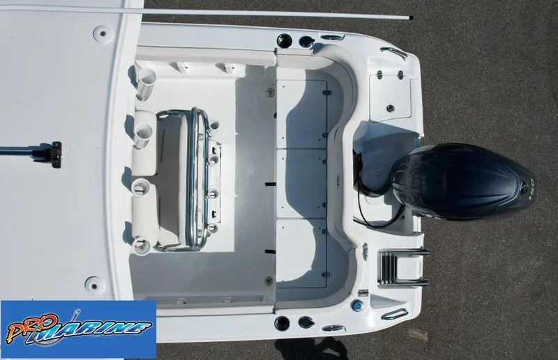 Slide: The Image of Top view of 2025 Sea Hunt Ultra 219 boat with outboard motor. - 18