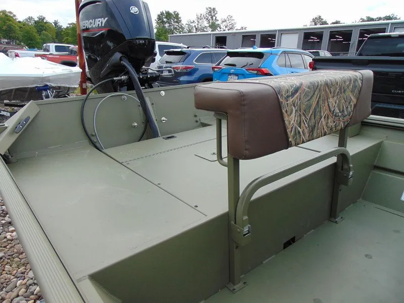 Slide: The Image of Crestliner 1860 Retriever Tunnel 2025 - 10