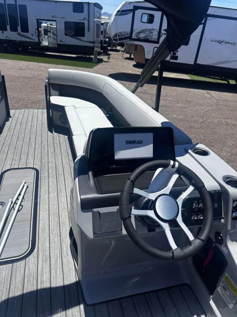 Slide: The Image of Harris Cruiser 250 2024 - 5