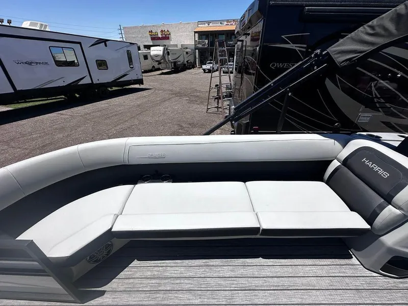 Slide: The Image of Harris Cruiser 250 2024 - 8