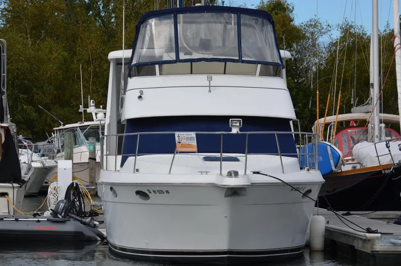 Slide: The Image of Carver 356 Aft Cabin Motor Yacht 2000 - 1