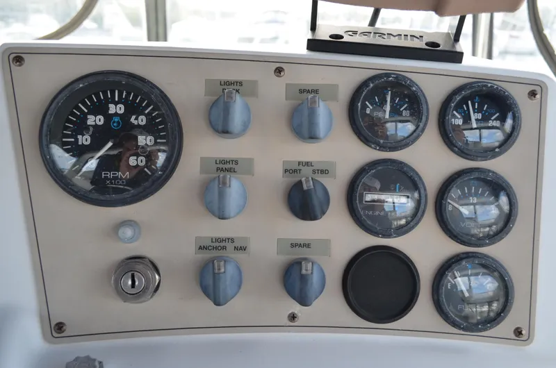 Slide: The Image of Carver 356 Aft Cabin Motor Yacht 2000 - 23