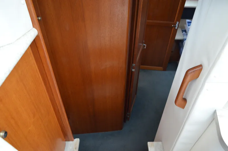 Slide: The Image of Carver 356 Aft Cabin Motor Yacht 2000 - 38