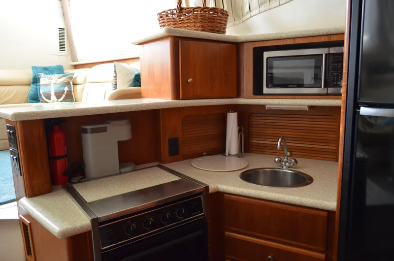 Slide: The Image of Carver 356 Aft Cabin Motor Yacht 2000 - 51