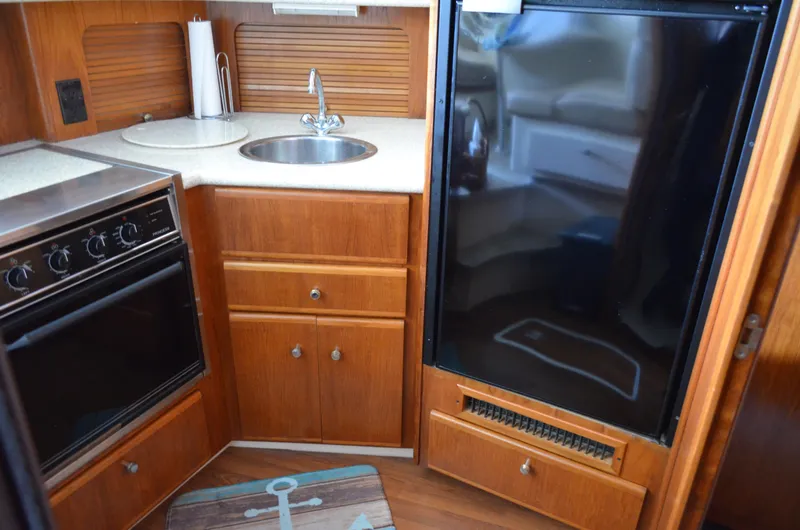Slide: The Image of Carver 356 Aft Cabin Motor Yacht 2000 - 54